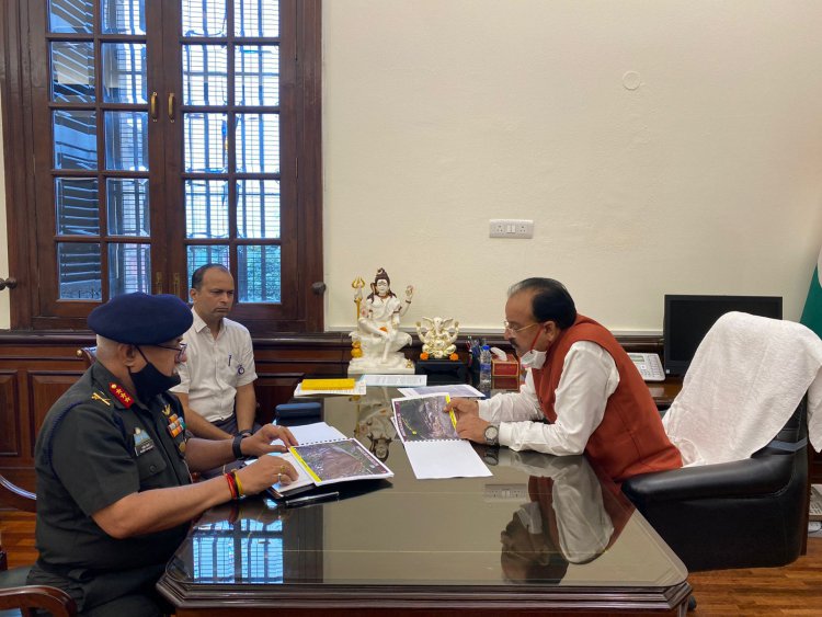 उत्तराखण्ड में बाढ़ प्रभावित क्षेत्रों में माननीय रक्षा राज्य मंत्री जी का दौरा