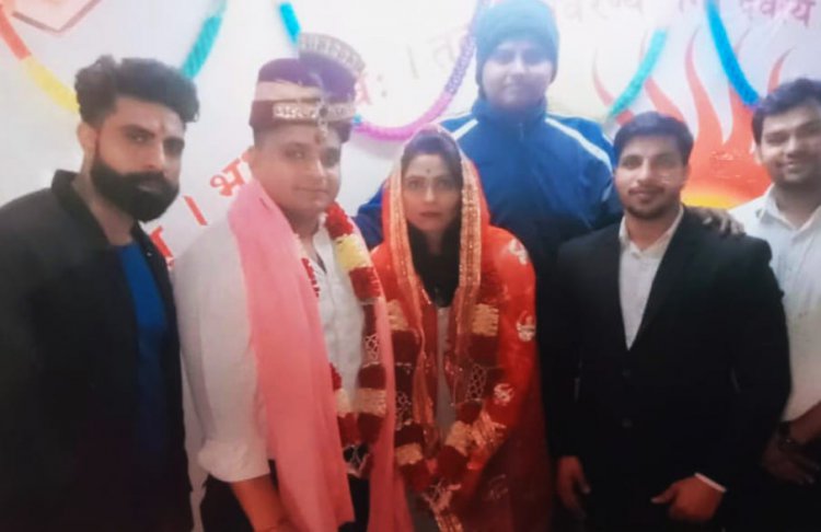 दिल्ली पुलिस के हेड कांस्टेबल का कारनामा, पहली पत्नी को बिना तलाक दिए की दूसरी शादी